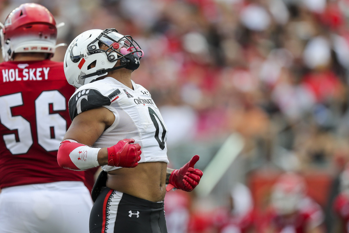 Sep 17, 2022; Cincinnati, Ohio, USA; Cincinnati Bearcats linebacker Ivan Pace Jr. (0) reacts after a play against the Miami Redhawks in the second half at Paycor Stadium. Mandatory Credit: Katie Stratman-USA TODAY Sports
